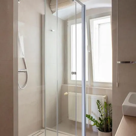 Bastova Apartment